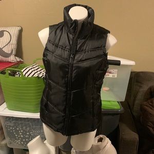 Black puffer vest